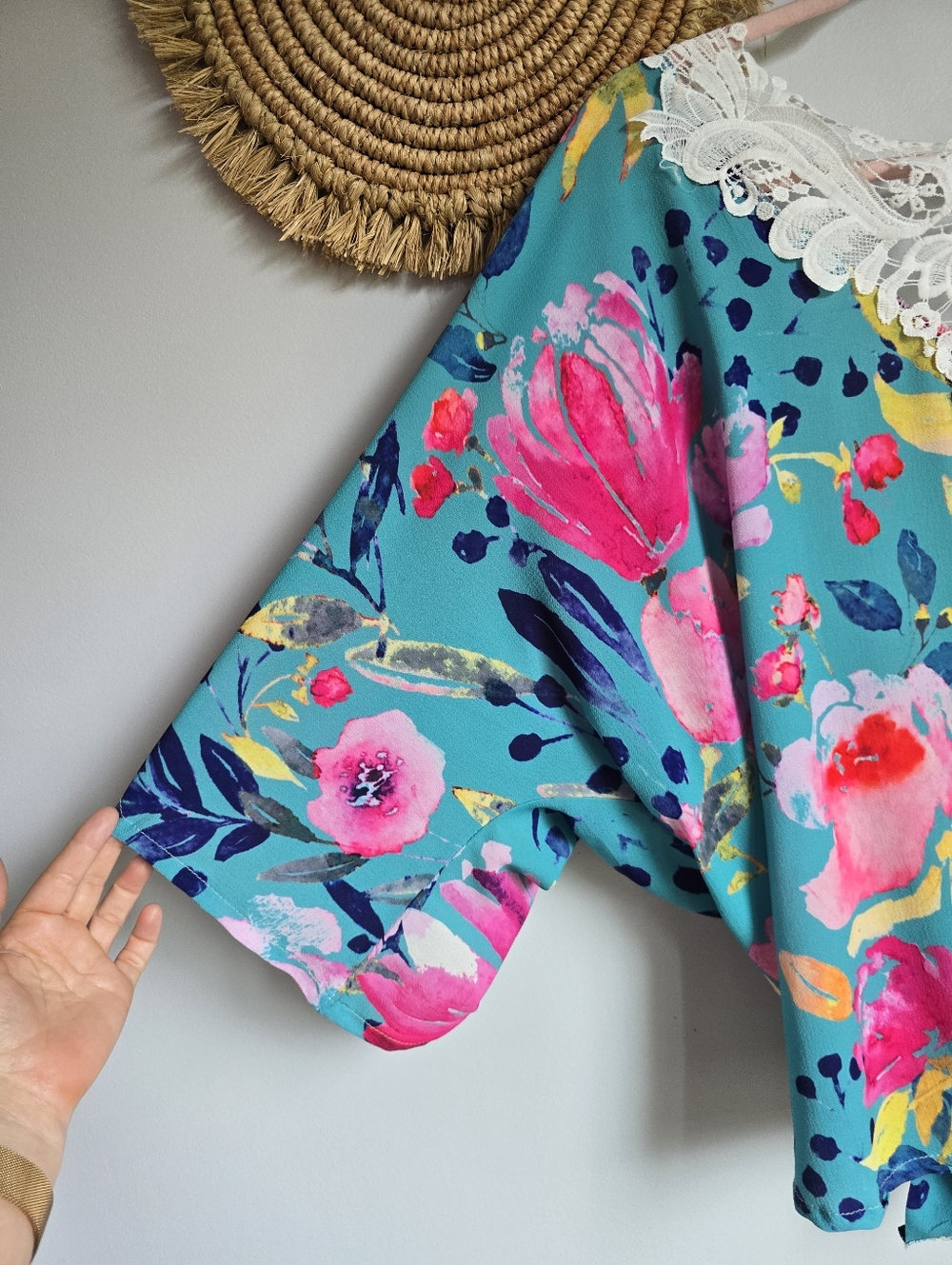 Anthropologie NEW Elizabeth Gillett Mollie Lace Floral Kimono SZ All One Size - Picture 8 of 11